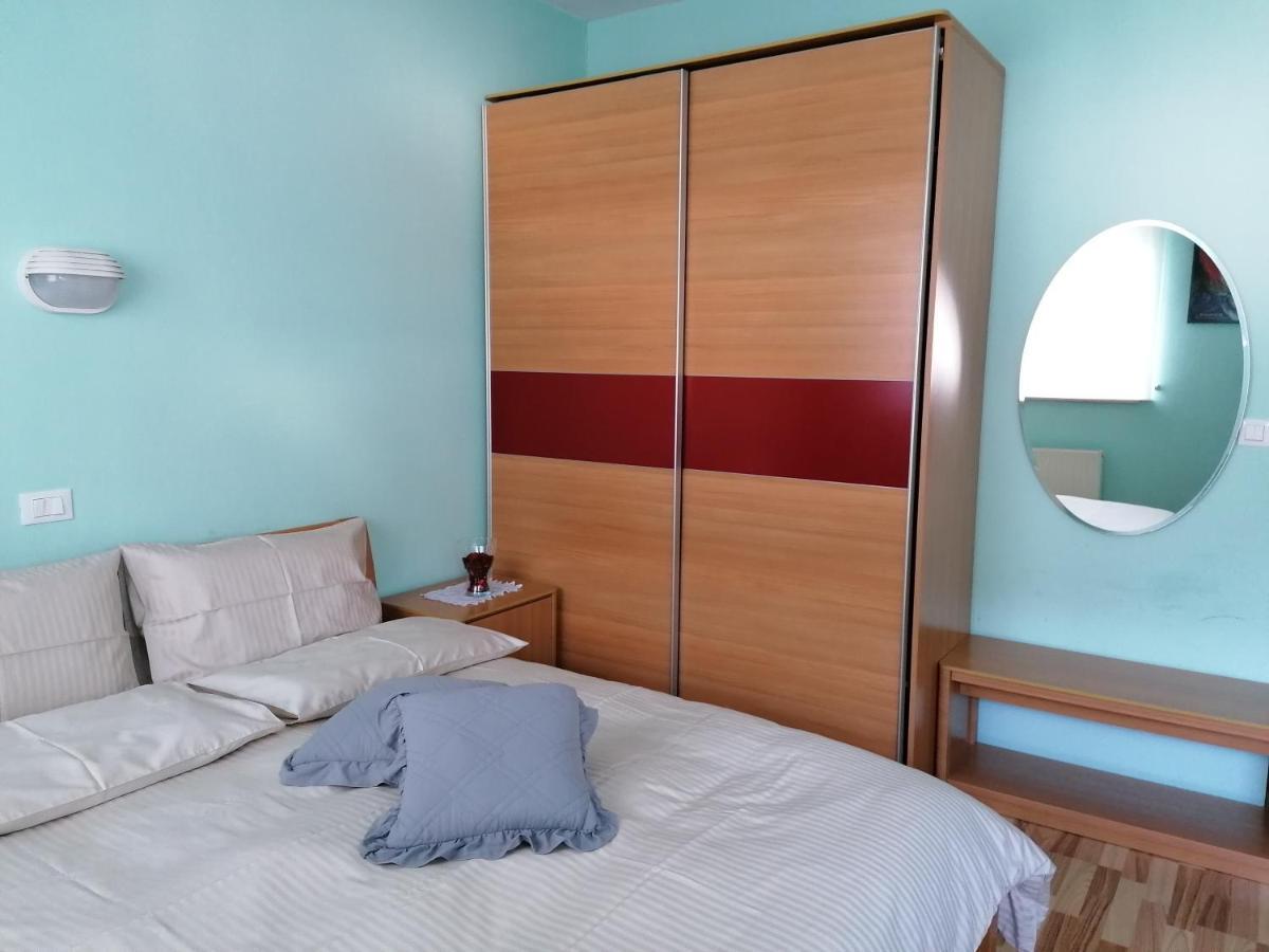 Apartment Modrina Kobarid Esterno foto