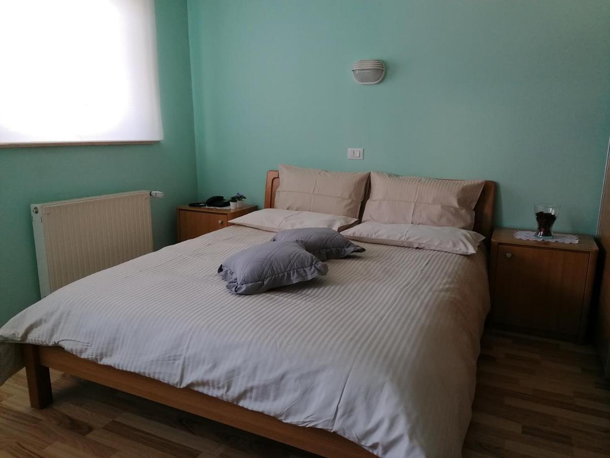 Apartment Modrina Kobarid Esterno foto