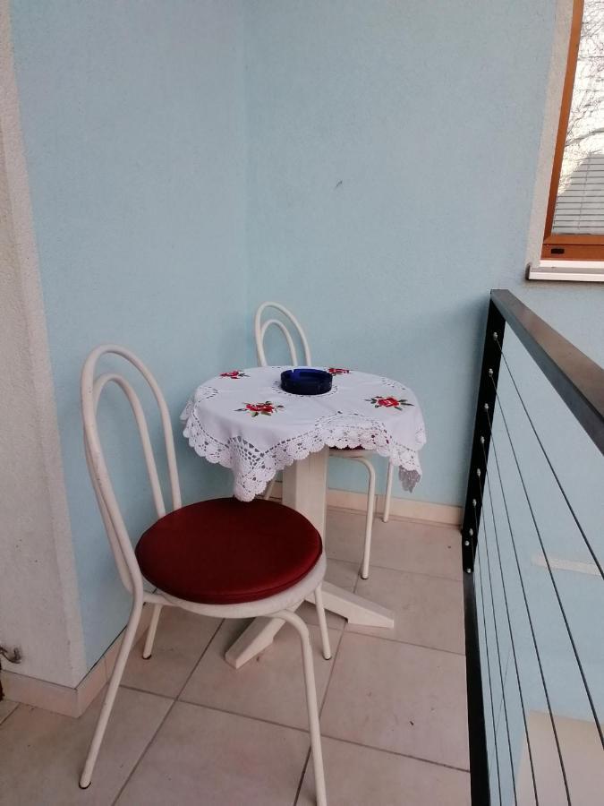 Apartment Modrina Kobarid Esterno foto
