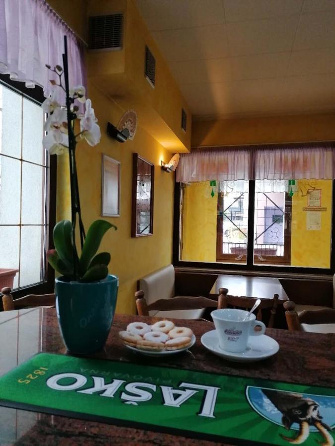 Apartment Modrina Kobarid Esterno foto