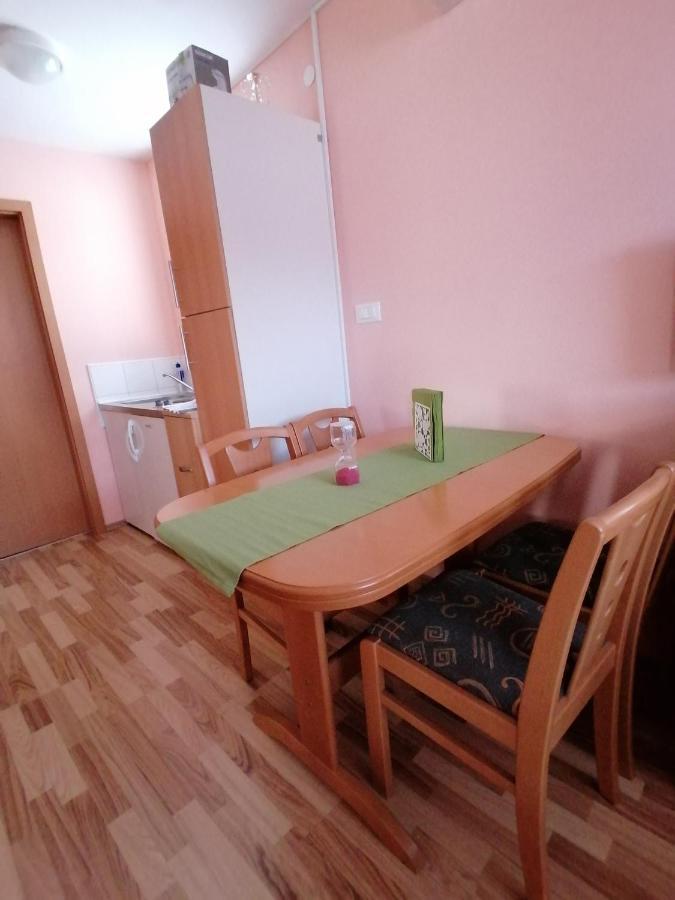 Apartment Modrina Kobarid Esterno foto